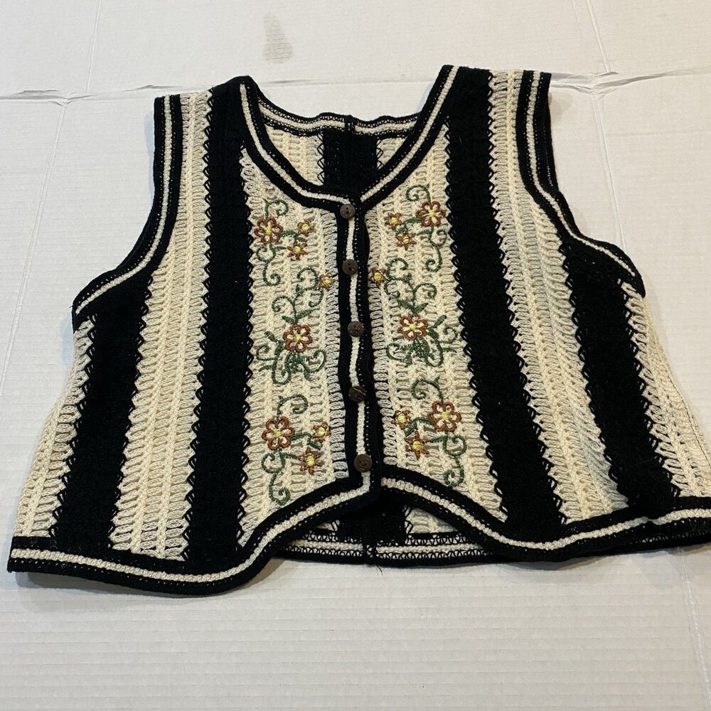 SHEIN MOD Floral Embroidery Stripe Pattern Vest Cardigan Measurements In Photos!